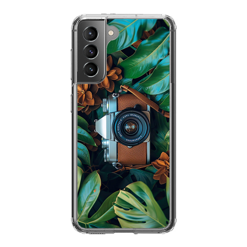The Lens Between Leaves Samsung Galaxy S21 / S21 Plus / S21 FE 5G Case