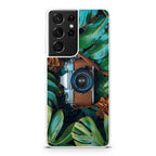 The Lens Between Leaves Samsung Galaxy S21 Ultra Case