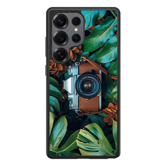 The Lens Between Leaves Samsung Galaxy S25 Ultra Case