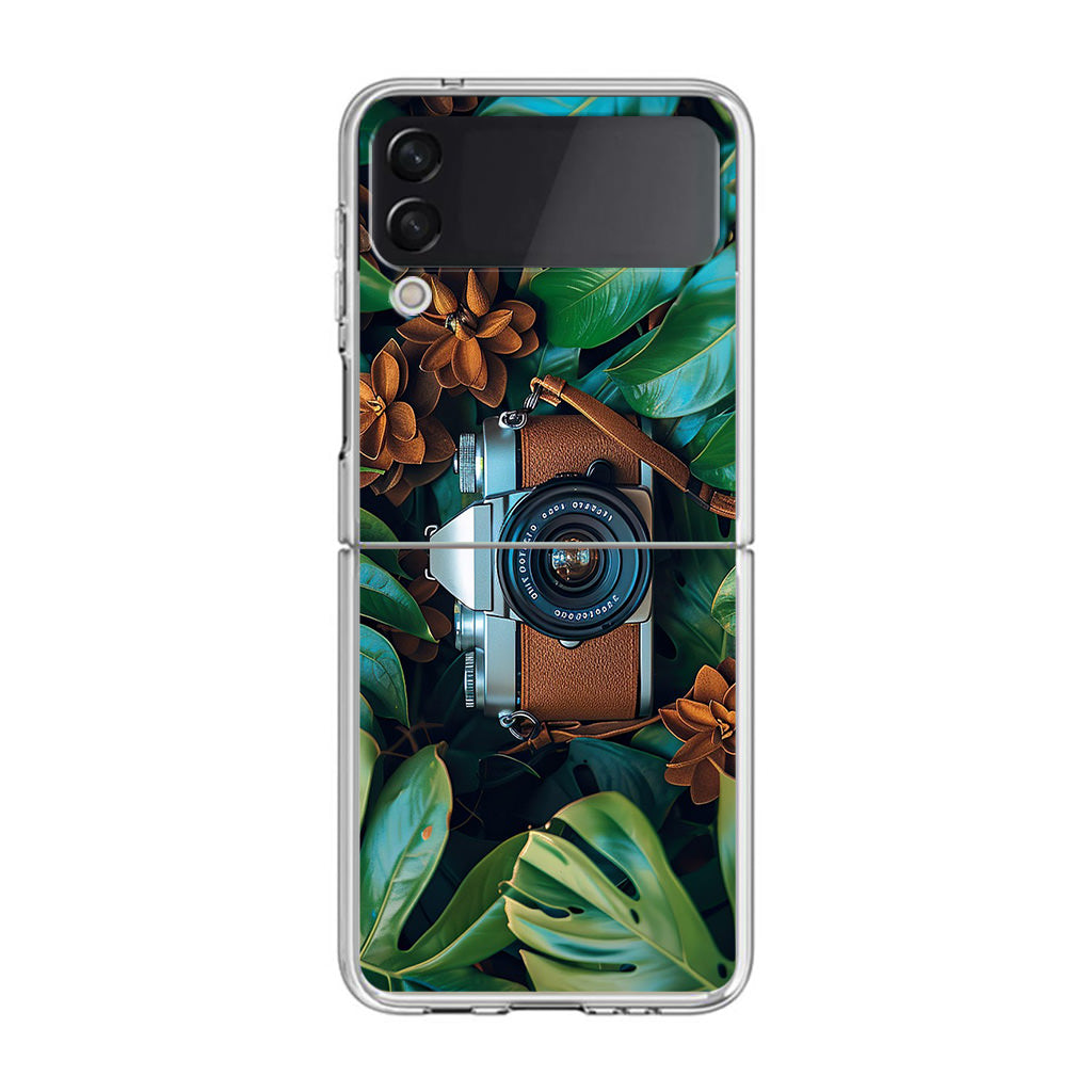The Lens Between Leaves Samsung Galaxy Z Flip 4 Case