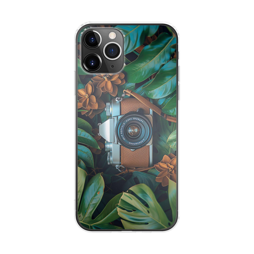 The Lens Between Leaves iPhone 11 Pro Max Case