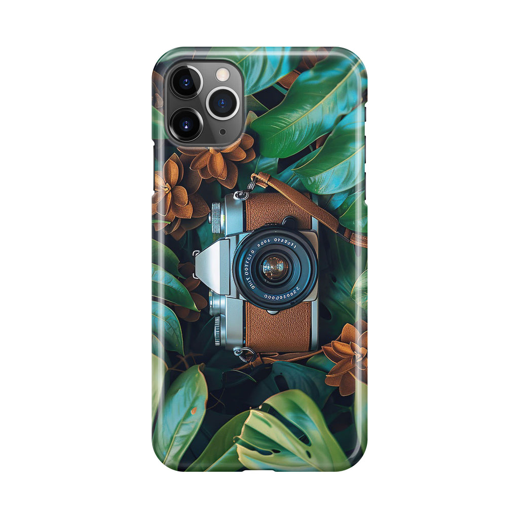 The Lens Between Leaves iPhone 11 Pro Case