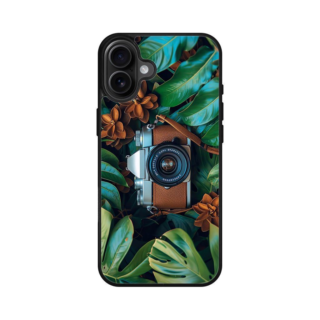 The Lens Between Leaves iPhone 16 / 16 Plus Case