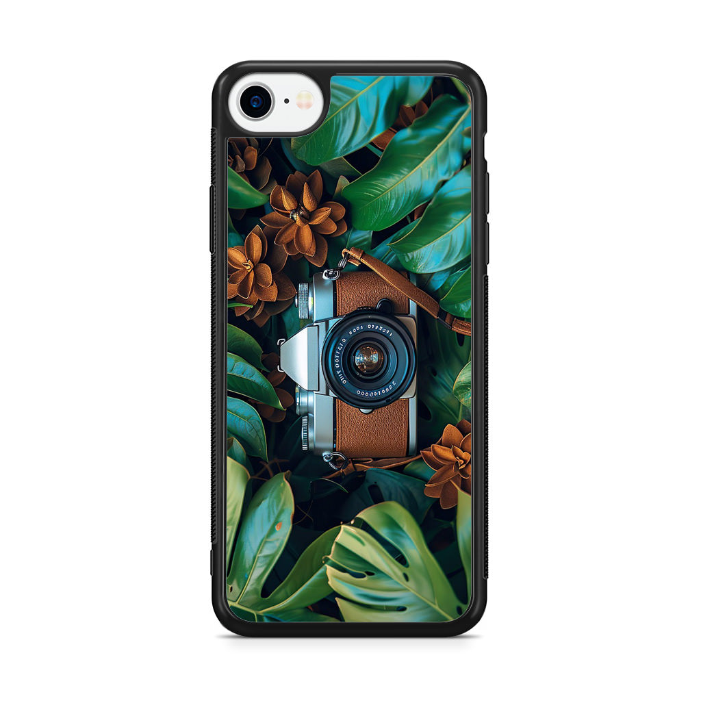 The Lens Between Leaves iPhone SE 3rd Gen 2022 Case