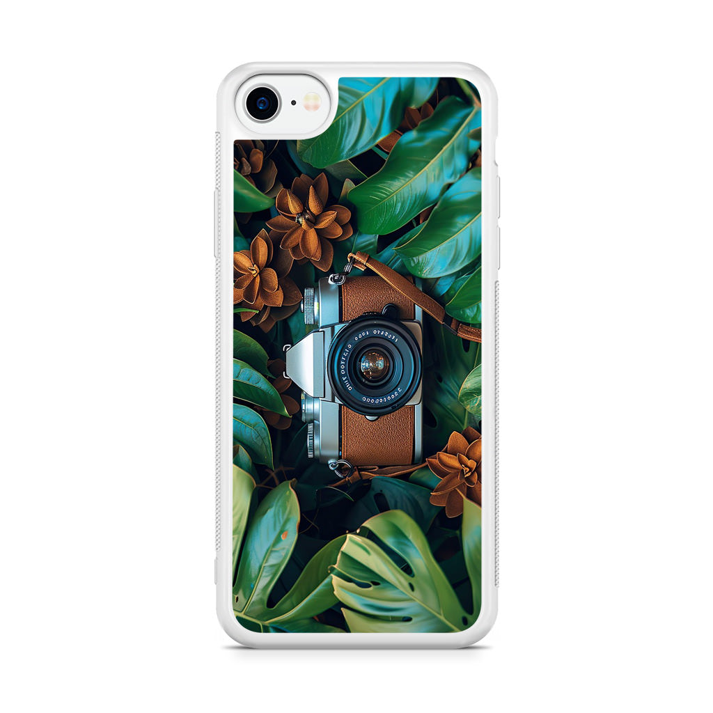 The Lens Between Leaves iPhone SE 3rd Gen 2022 Case