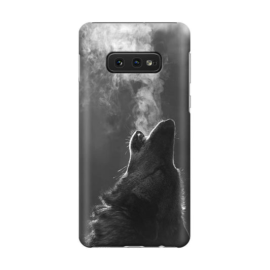 Howling Wolves Black and White Galaxy S10e Case