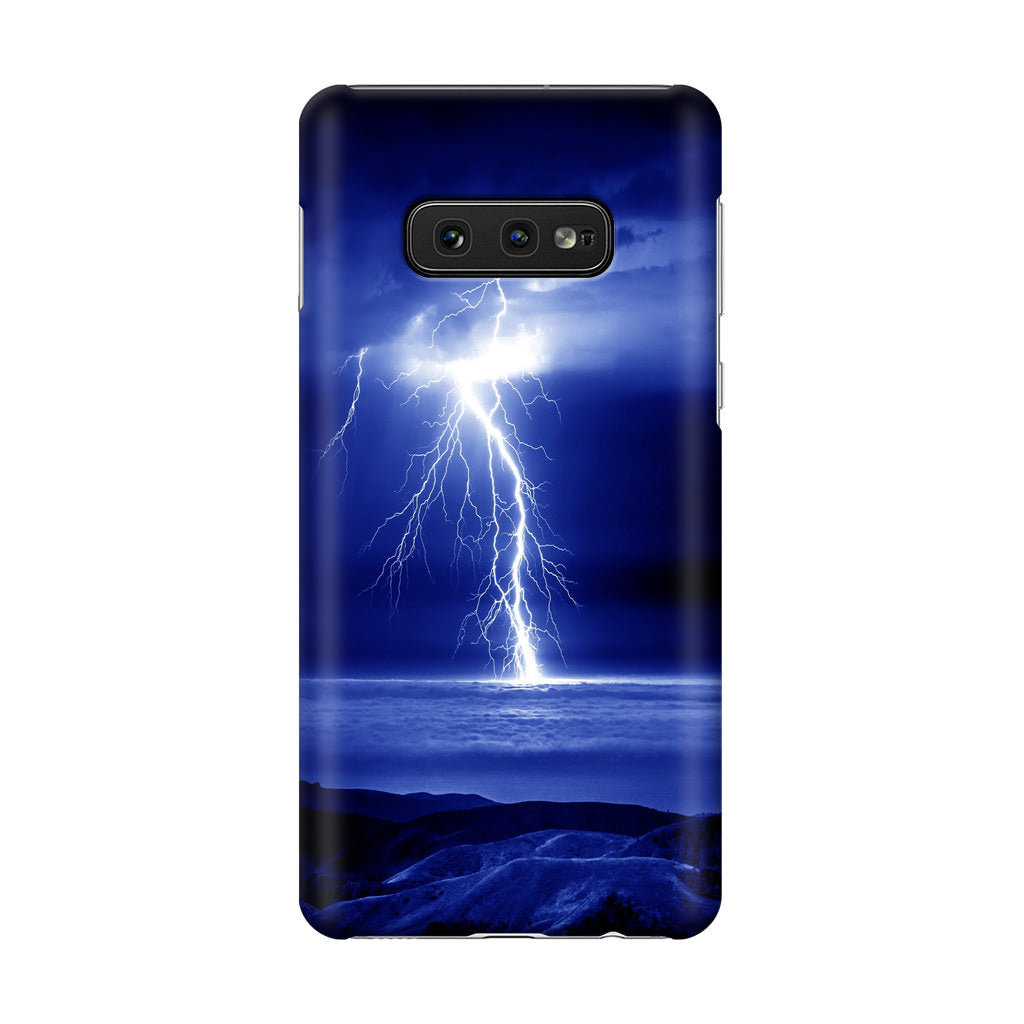 Thunder Over The Sea Galaxy S10e Case