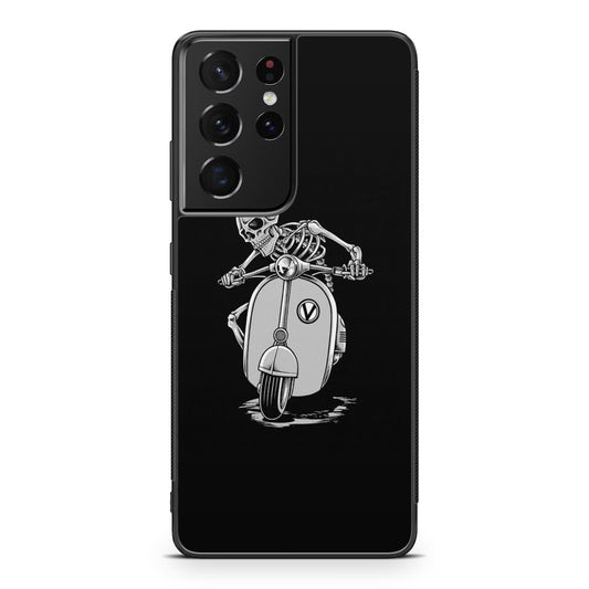 Skeleton Rides Scooter Galaxy S21 Ultra Case