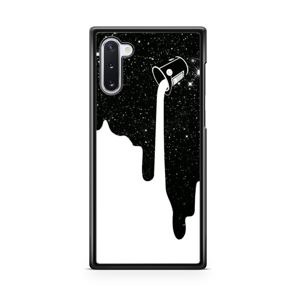 Pouring Milk Into Galaxy Galaxy Note 10 Case