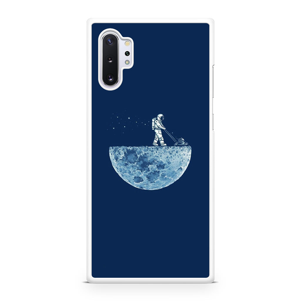 Astronaut Mowing The Moon Galaxy Note 10 Plus Case