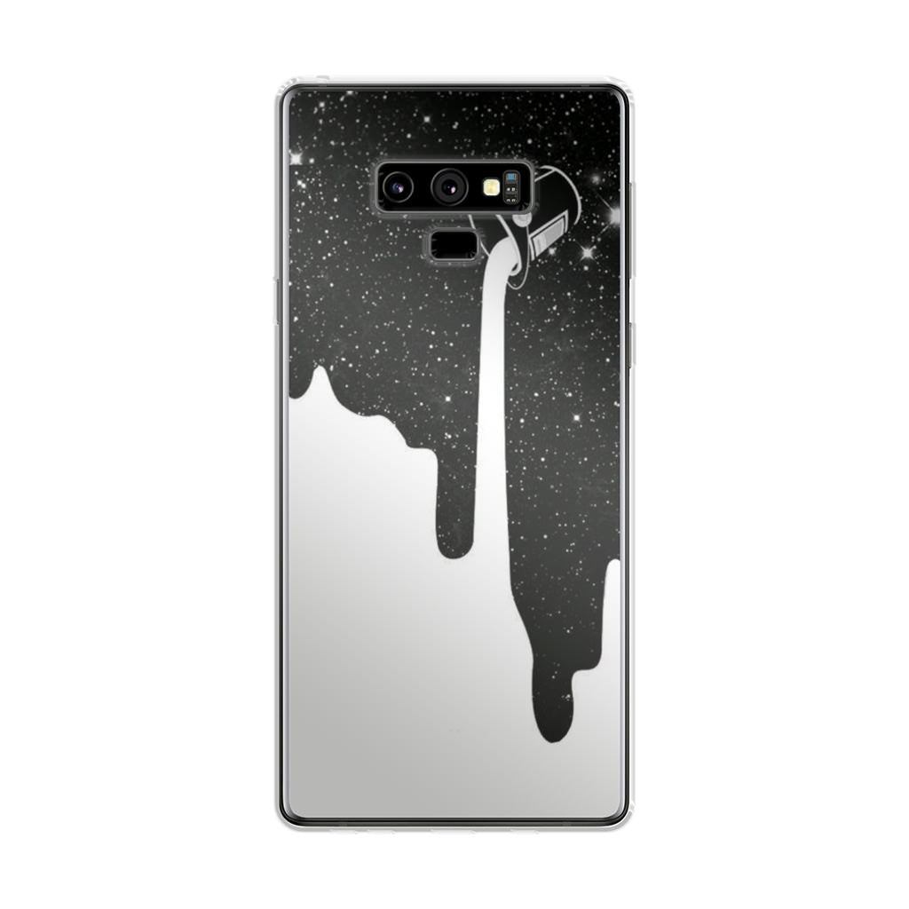 Pouring Milk Into Galaxy Galaxy Note 9 Case