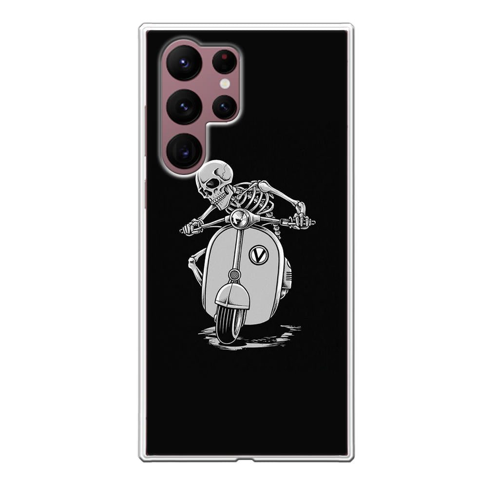 Skeleton Rides Scooter Galaxy S22 Ultra 5G Case