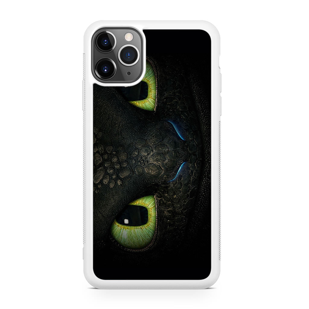 Toothless Dragon Eyes Close Up iPhone 11 Pro Case