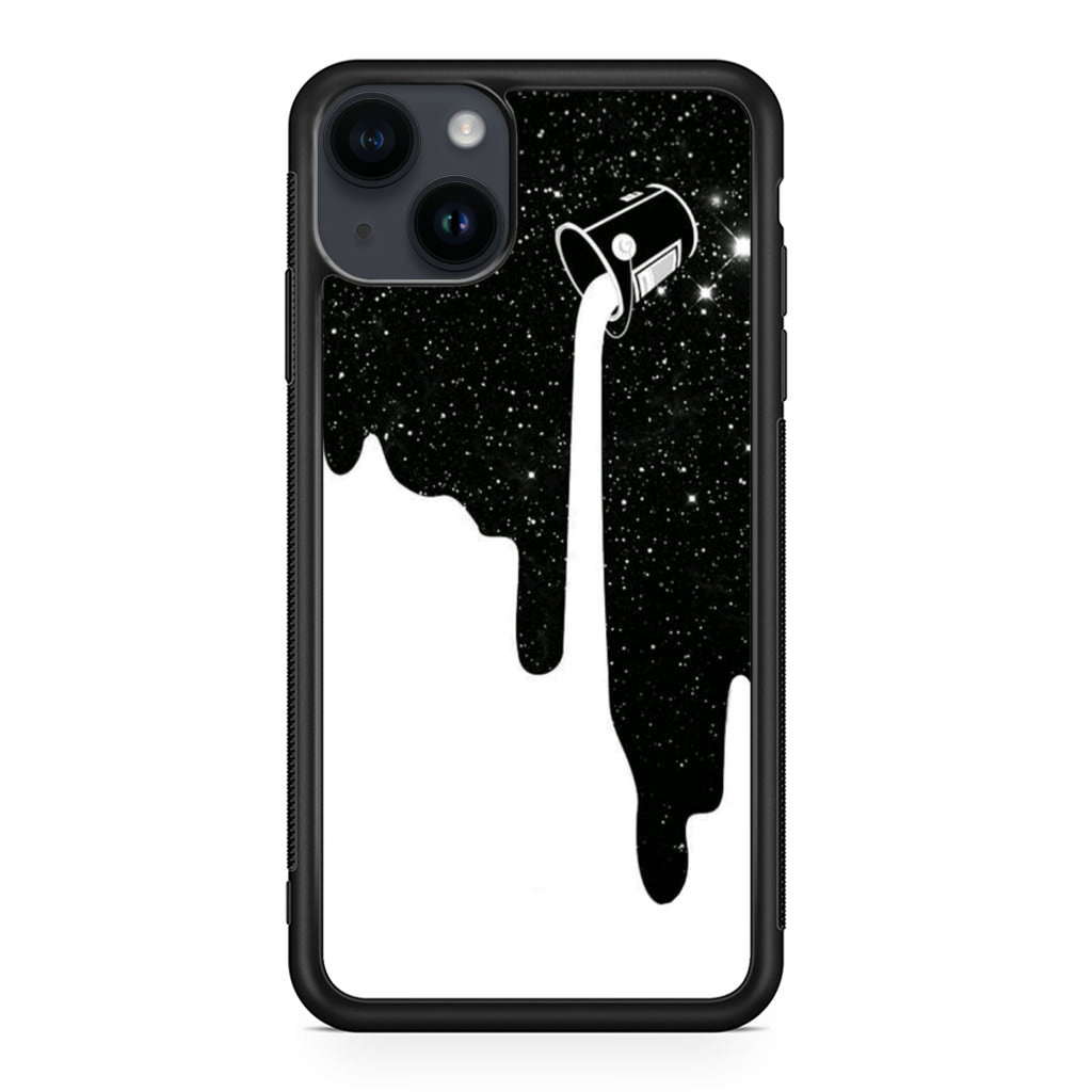 Pouring Milk Into Galaxy iPhone 14 / 14 Plus Case