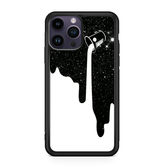 Pouring Milk Into Galaxy iPhone 14 Pro / 14 Pro Max Case