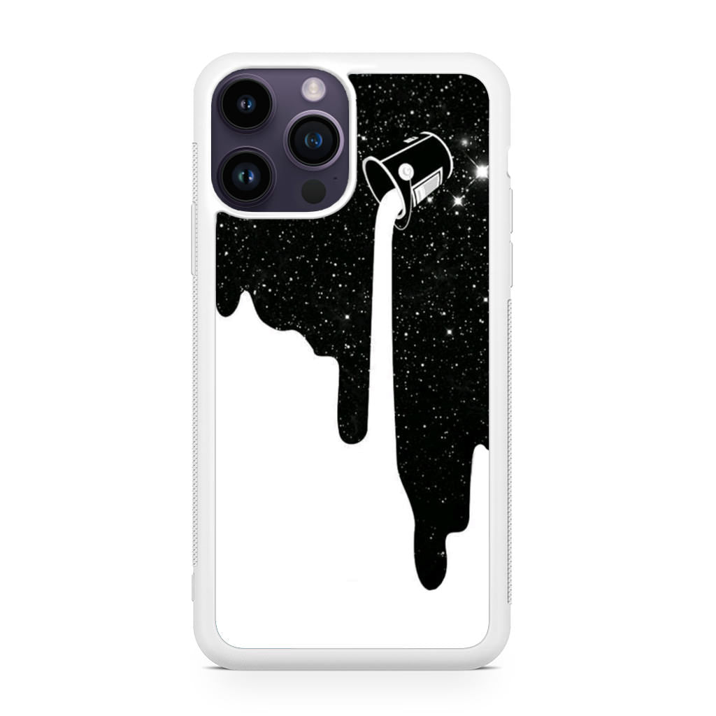 Pouring Milk Into Galaxy iPhone 14 Pro / 14 Pro Max Case