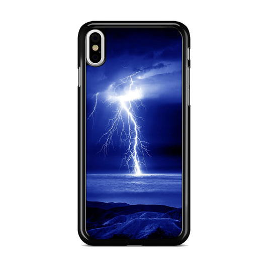 Thunder Over The Sea iPhone X / XS / XS Max Case