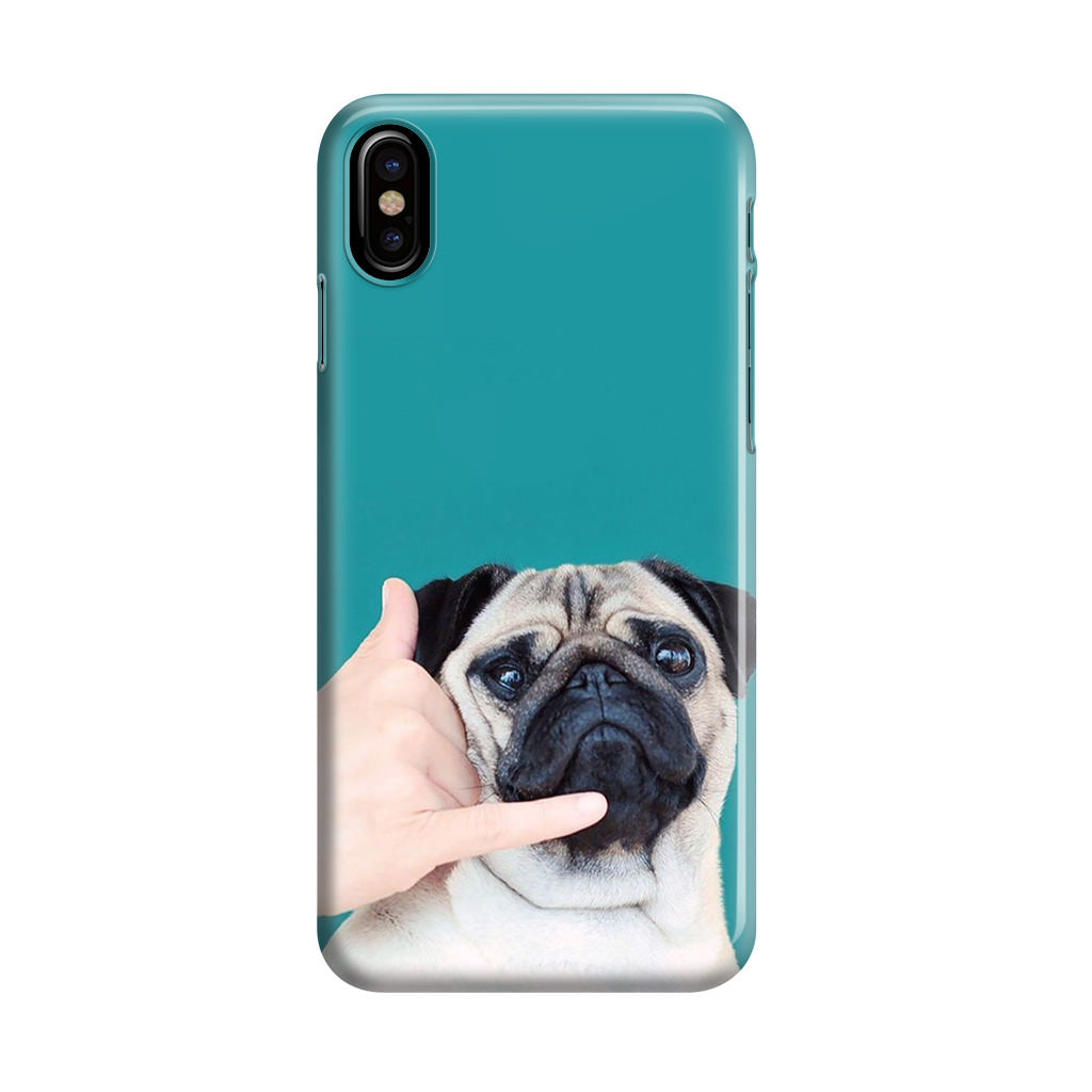 Pug is on the Phone iPhone X / XS / XS Max Case